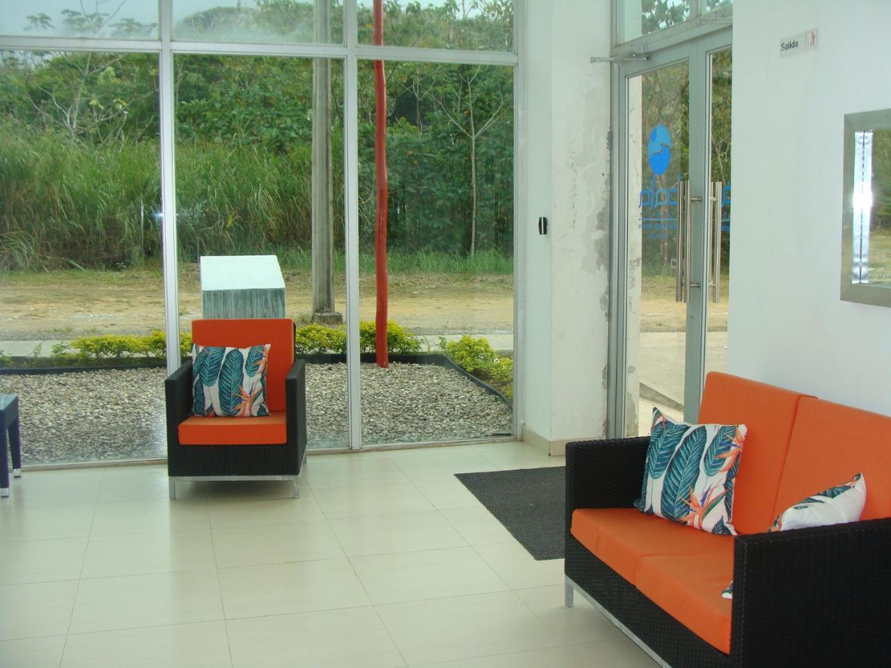 קולון Apartamento En Balabeach Maria Chiquita In Front Of The Beach 2Hab מראה חיצוני תמונה