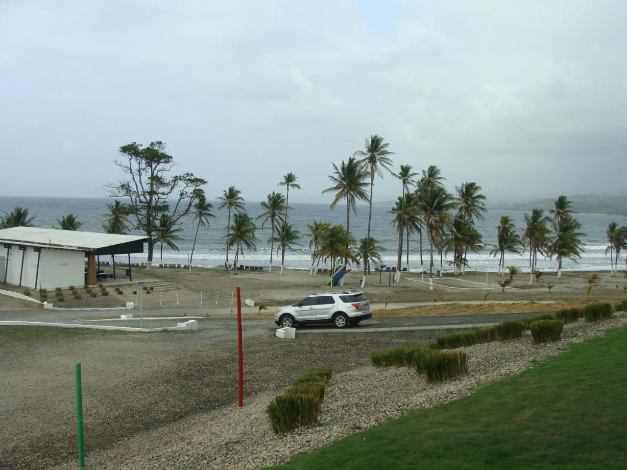 קולון Apartamento En Balabeach Maria Chiquita In Front Of The Beach 2Hab מראה חיצוני תמונה