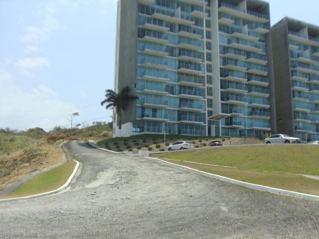 קולון Apartamento En Balabeach Maria Chiquita In Front Of The Beach 2Hab מראה חיצוני תמונה