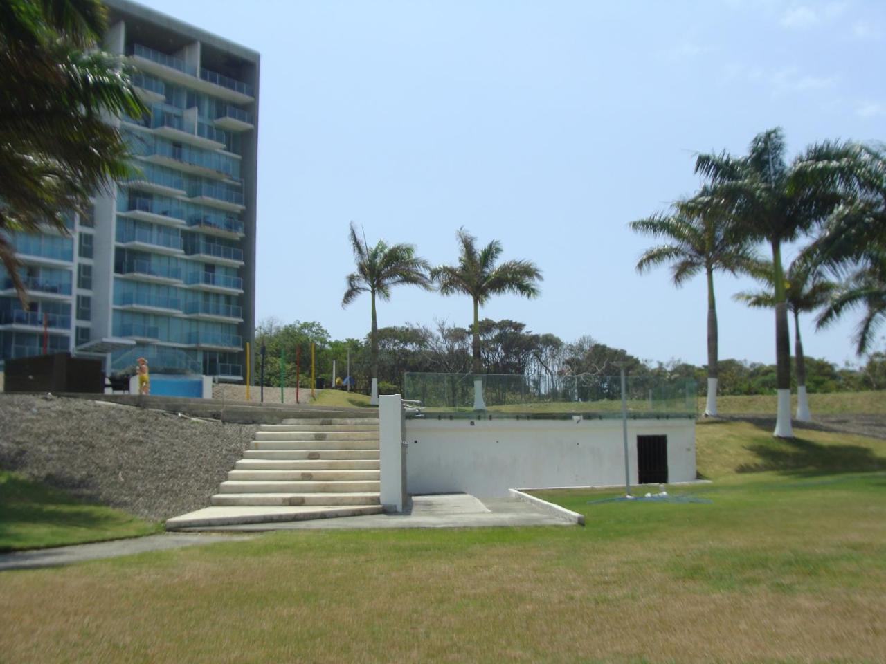 קולון Apartamento En Balabeach Maria Chiquita In Front Of The Beach 2Hab מראה חיצוני תמונה