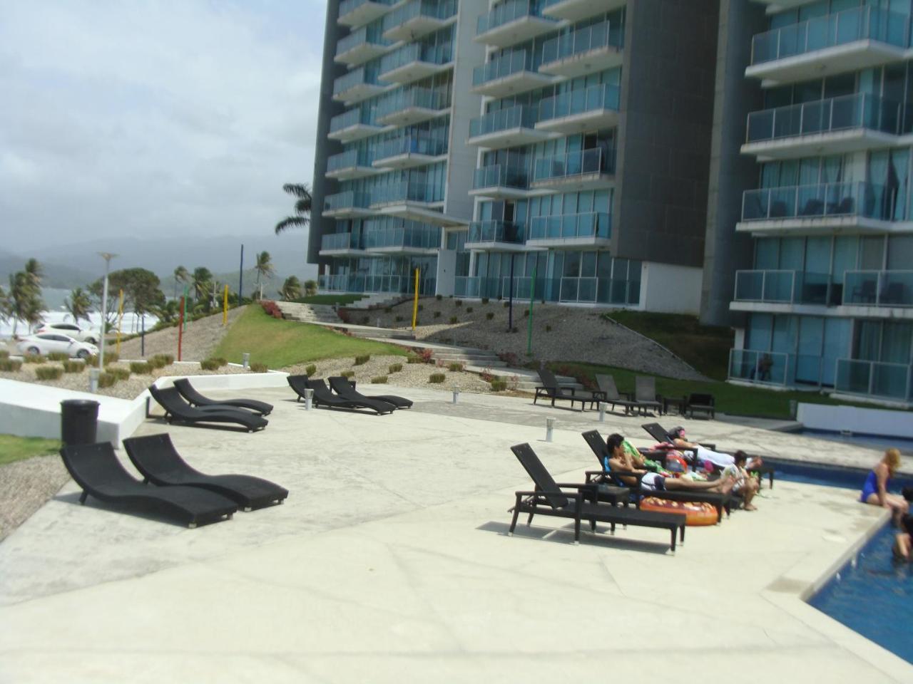 קולון Apartamento En Balabeach Maria Chiquita In Front Of The Beach 2Hab מראה חיצוני תמונה